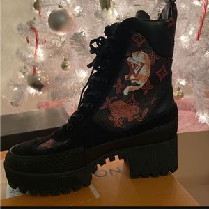 Louis Vuitton: Laureate Platform Desert Boot women’s size 36.5/6.5-7